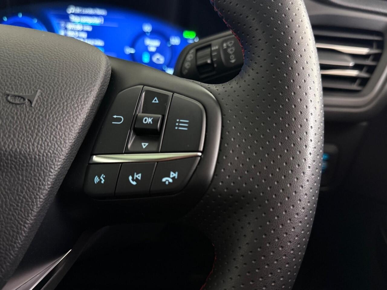 Ford Kuga thumbnail Misc Controls