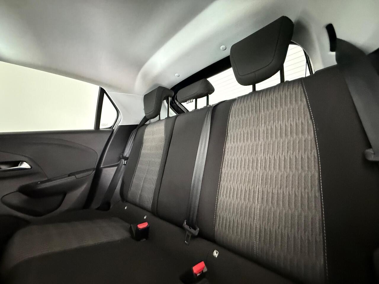 Vauxhall Corsa thumbnail Seats Rear