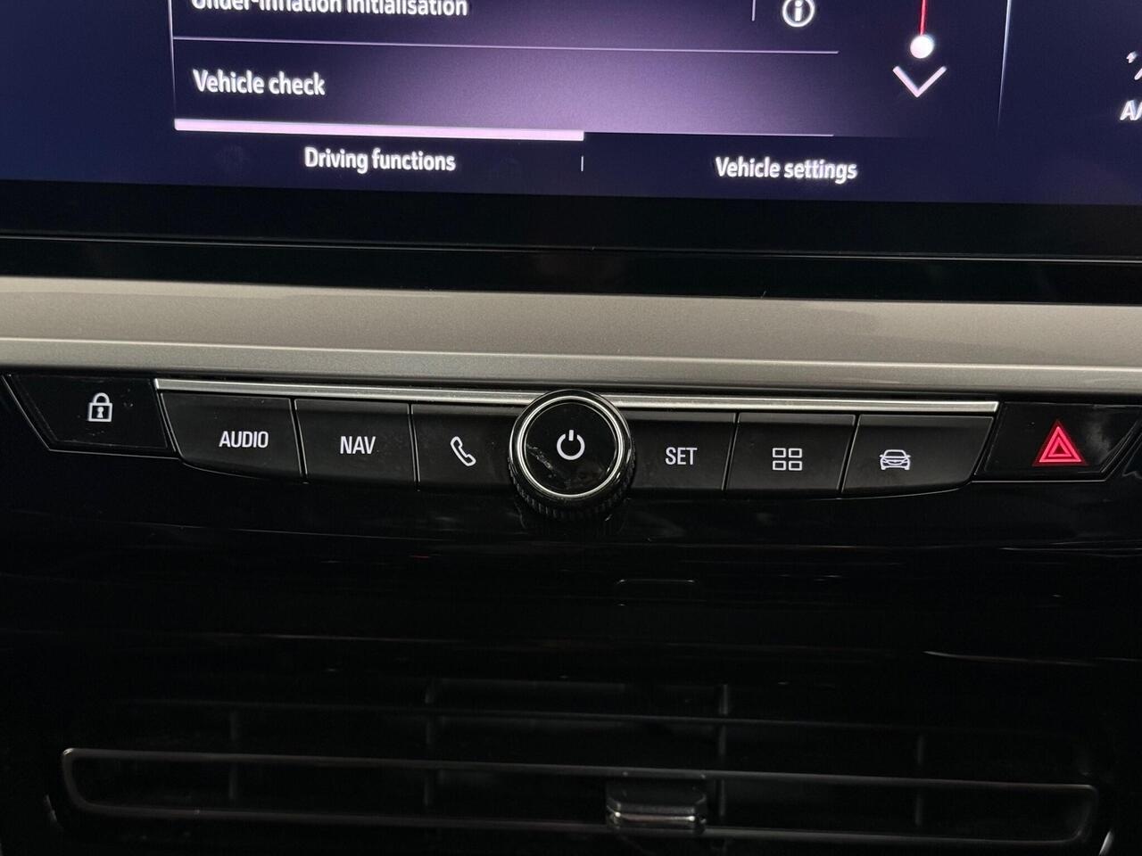 Vauxhall Mokka thumbnail Infotainment System