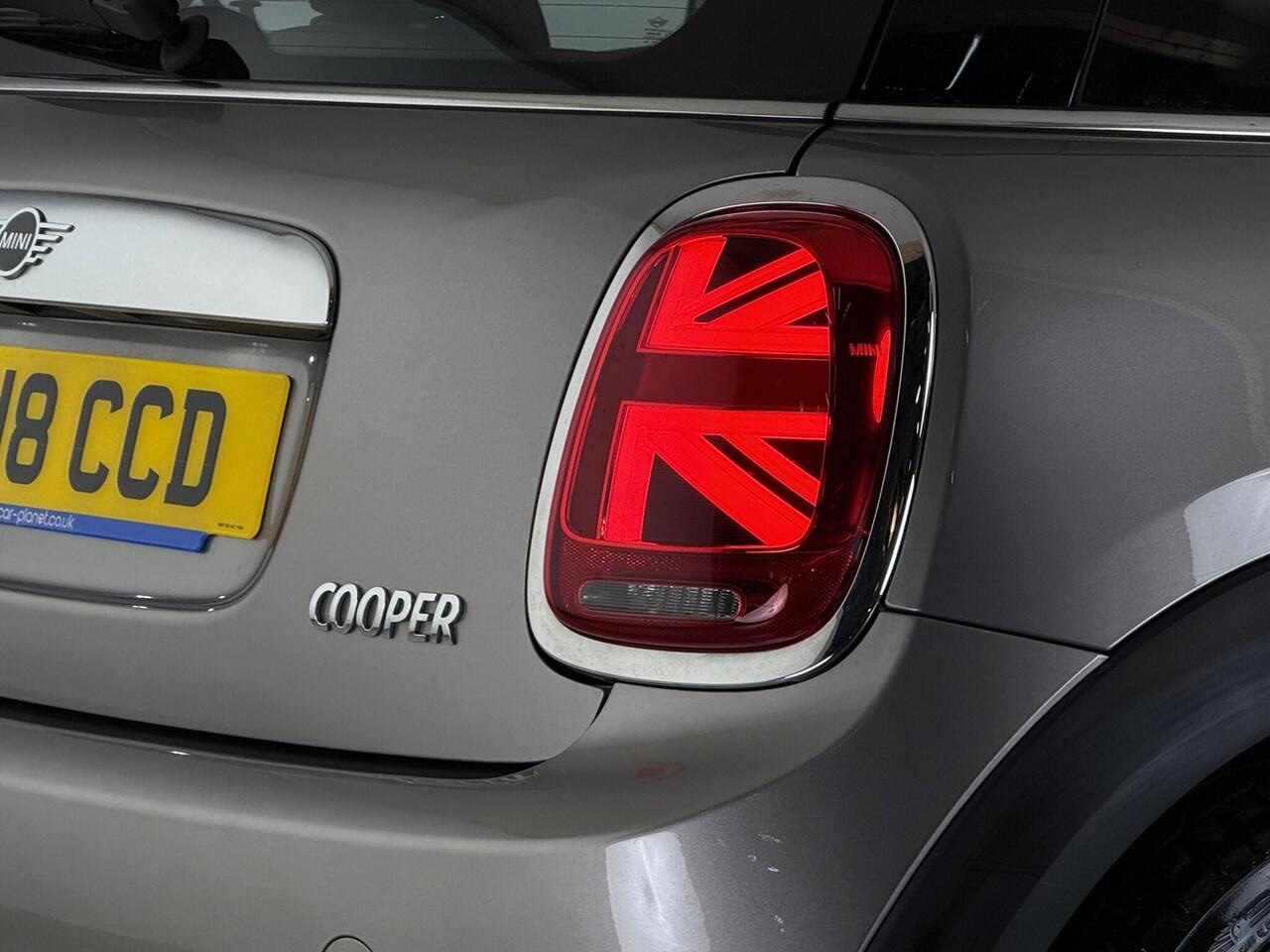 MINI Hatch thumbnail Lights Rear