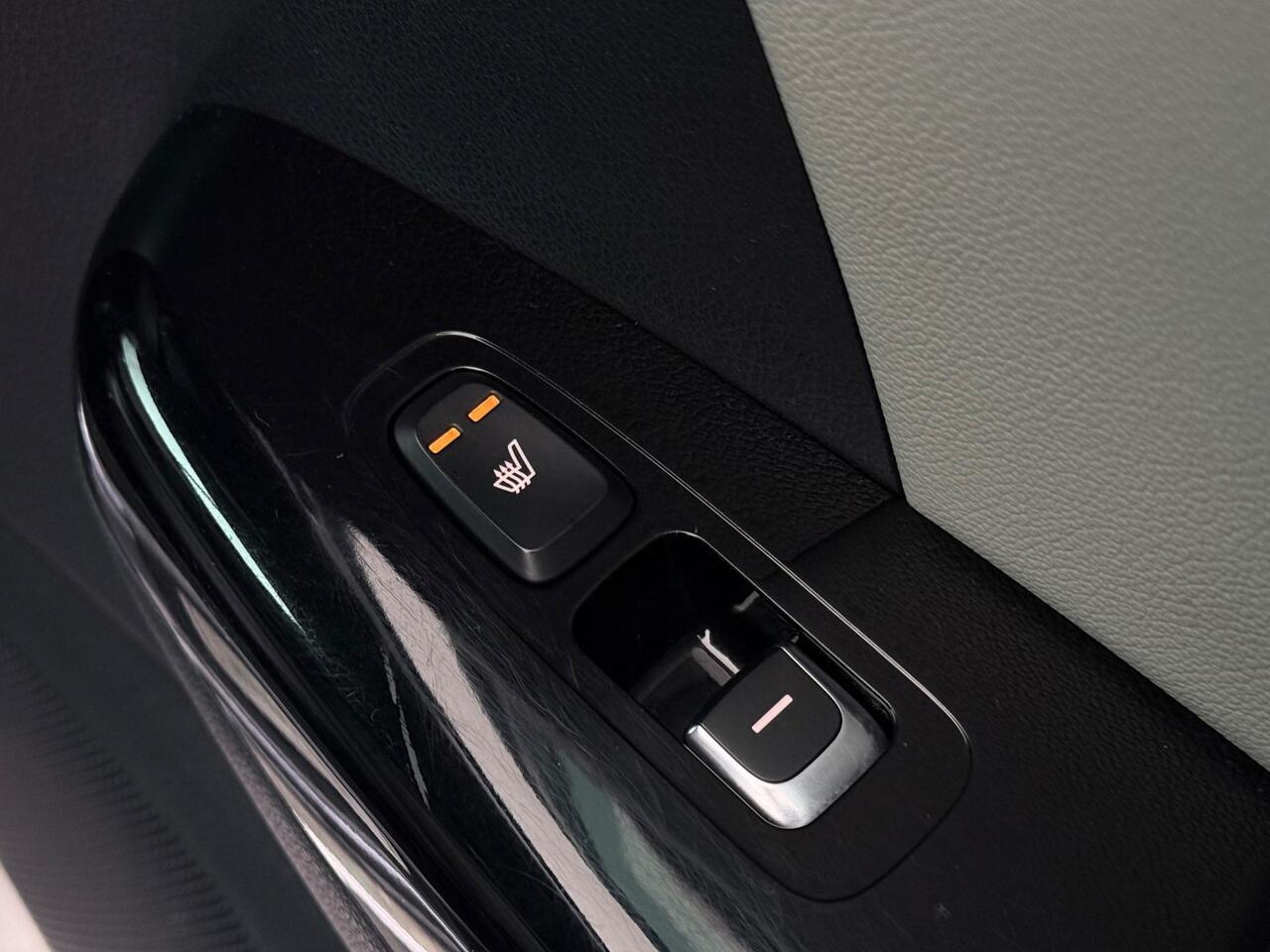 Kia Sportage thumbnail Misc Controls