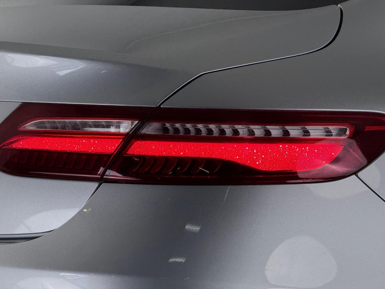 Mercedes-Benz E Class thumbnail Lights Rear