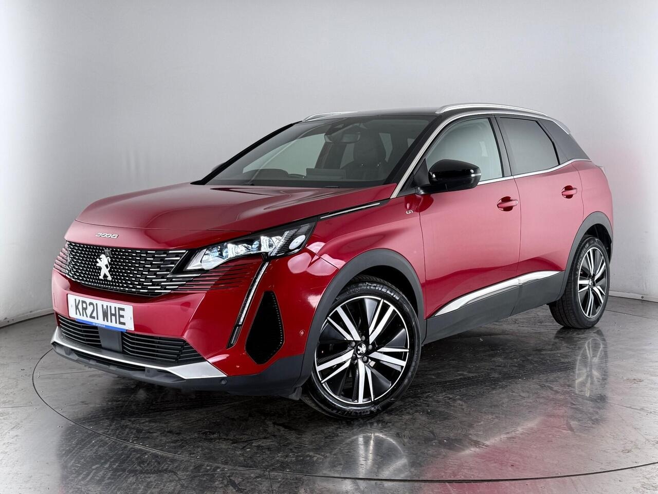 Peugeot 3008 thumbnail Front Left