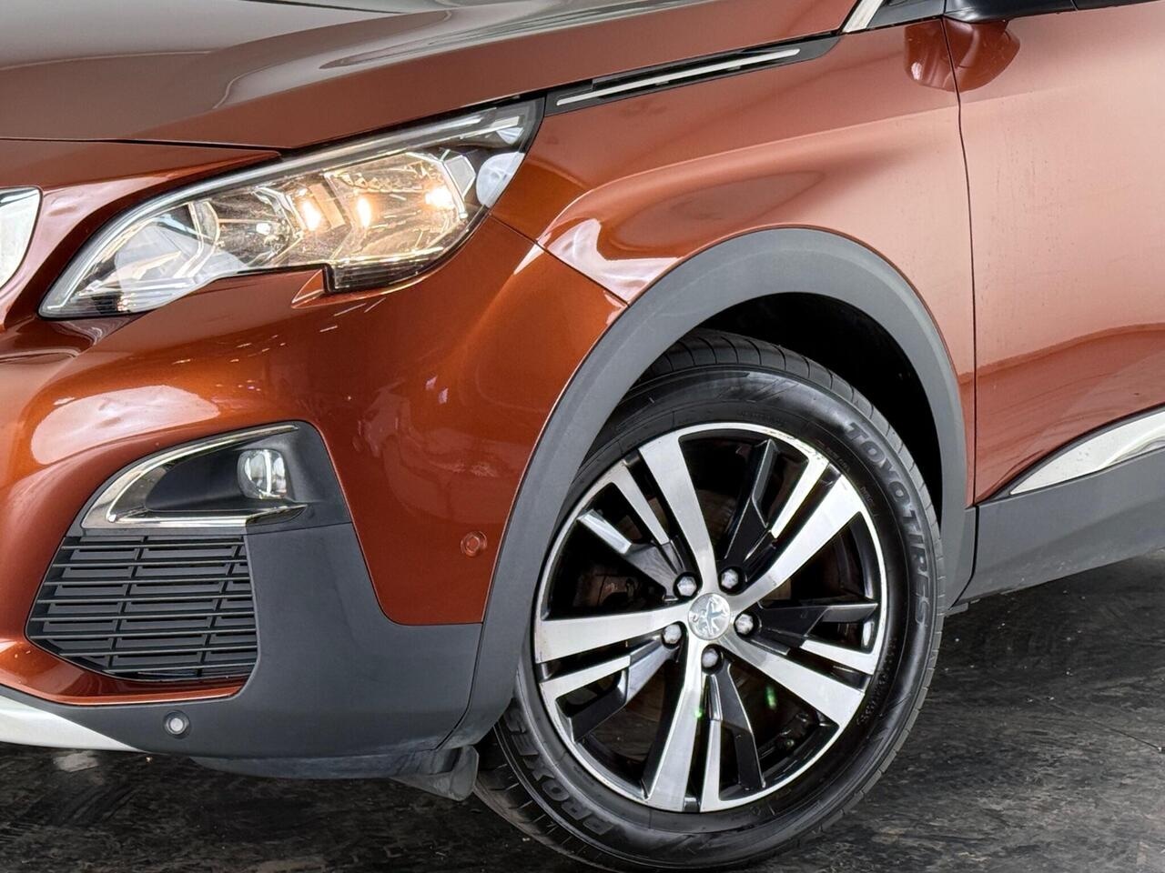 Peugeot 3008 thumbnail Wheel