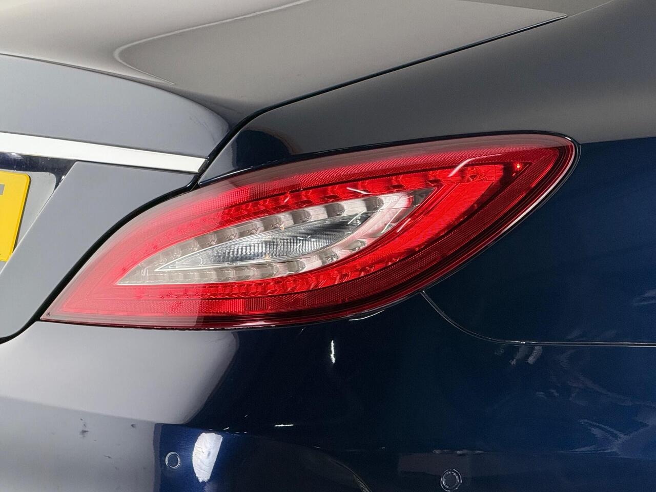 Mercedes-Benz CLS thumbnail Lights Rear
