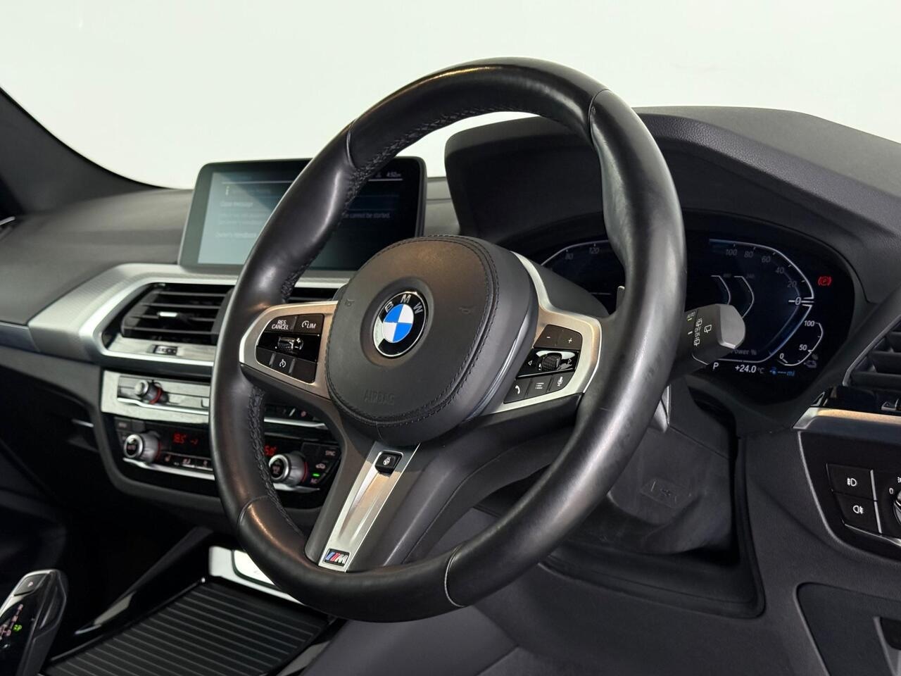 BMW X3 thumbnail Steering Wheel