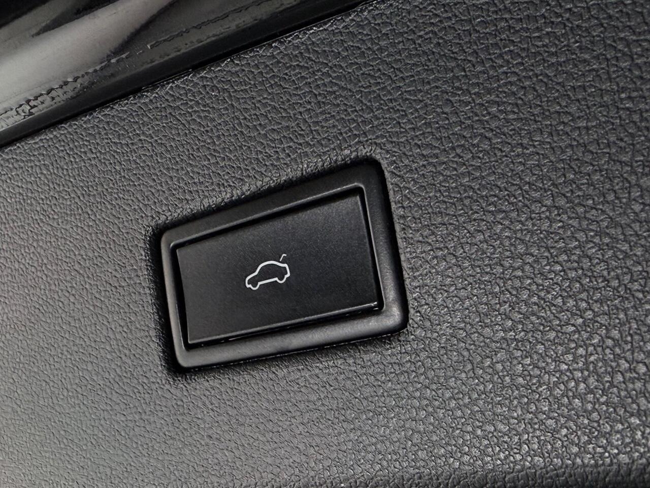 Volkswagen Tiguan thumbnail Misc Controls