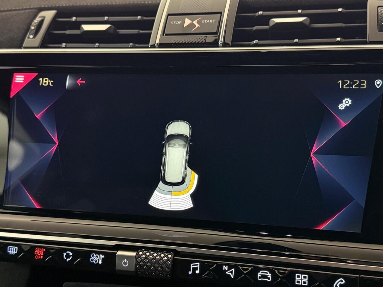 DS AUTOMOBILES DS 7 CROSSBACK thumbnail Infotainment System