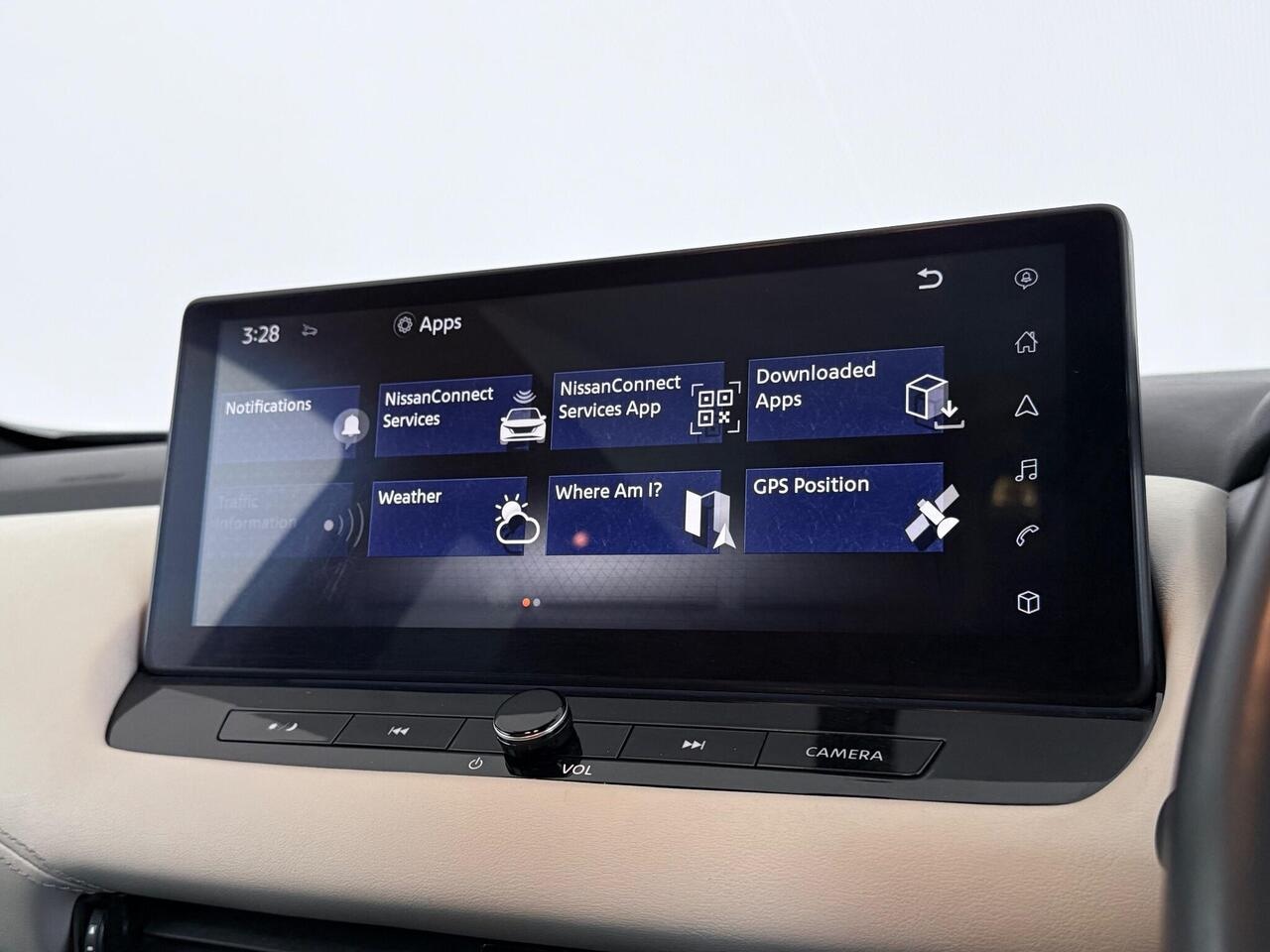 Nissan Qashqai thumbnail Infotainment System