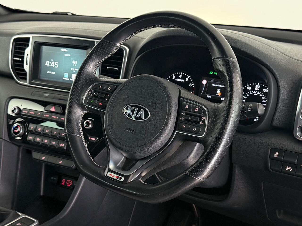 Kia Sportage thumbnail Steering Wheel