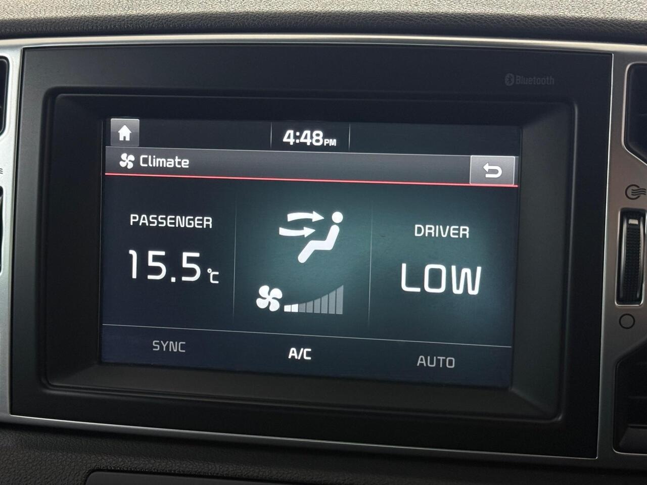 Kia Sportage thumbnail Infotainment System