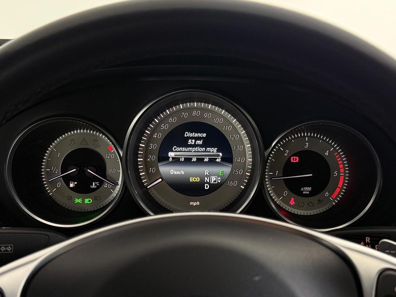 Mercedes-Benz CLS thumbnail Driver Instruments