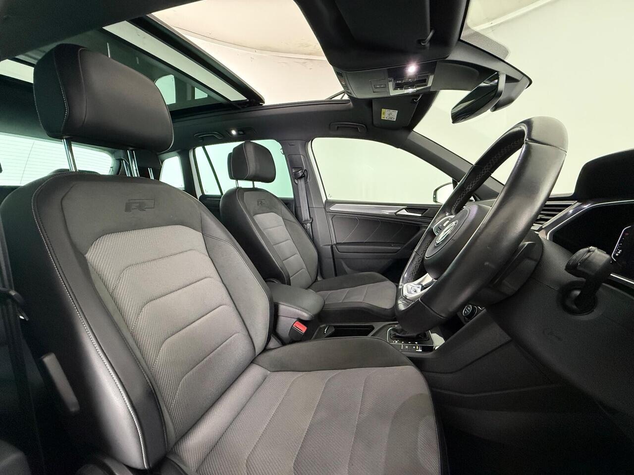 Volkswagen Tiguan thumbnail Seat Driver
