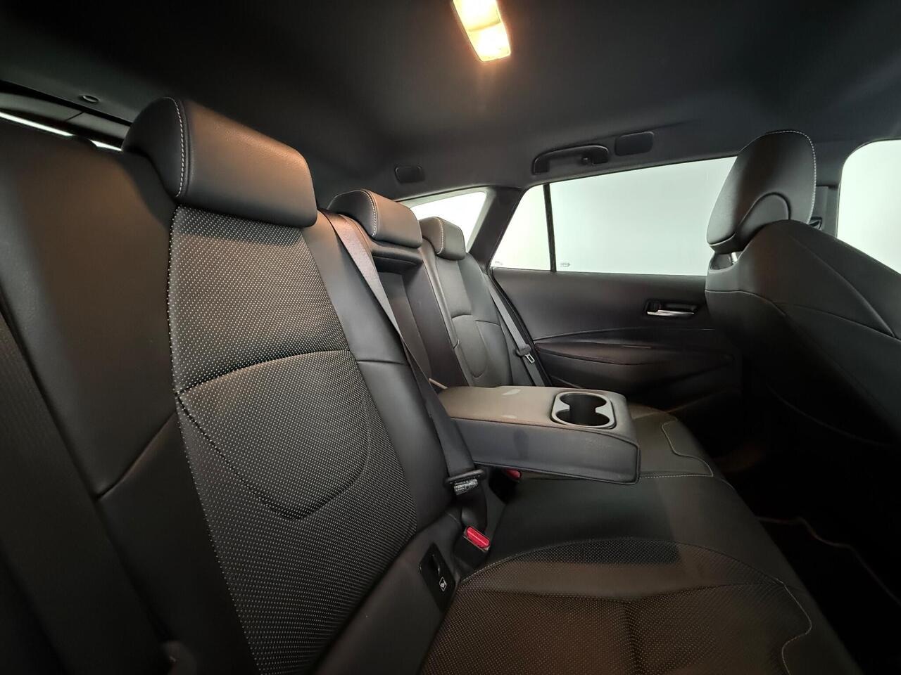 Toyota Corolla thumbnail Seats Rear