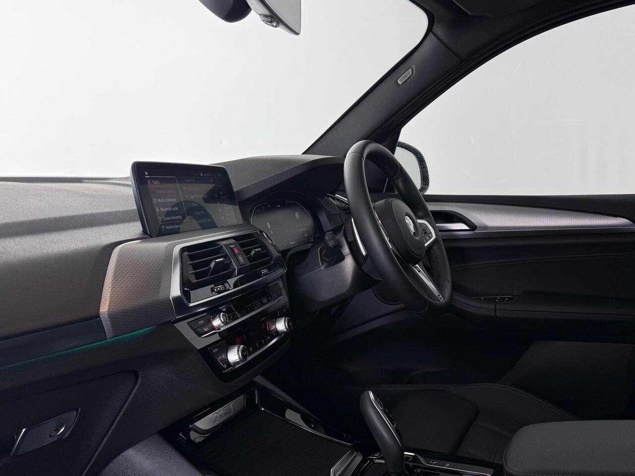 BMW X3 thumbnail Interior Front