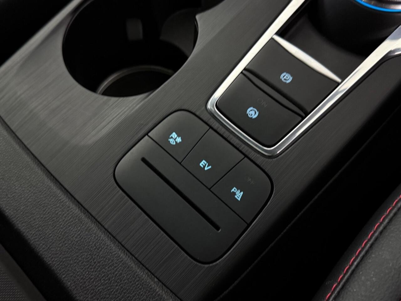 Ford Kuga thumbnail Misc Controls