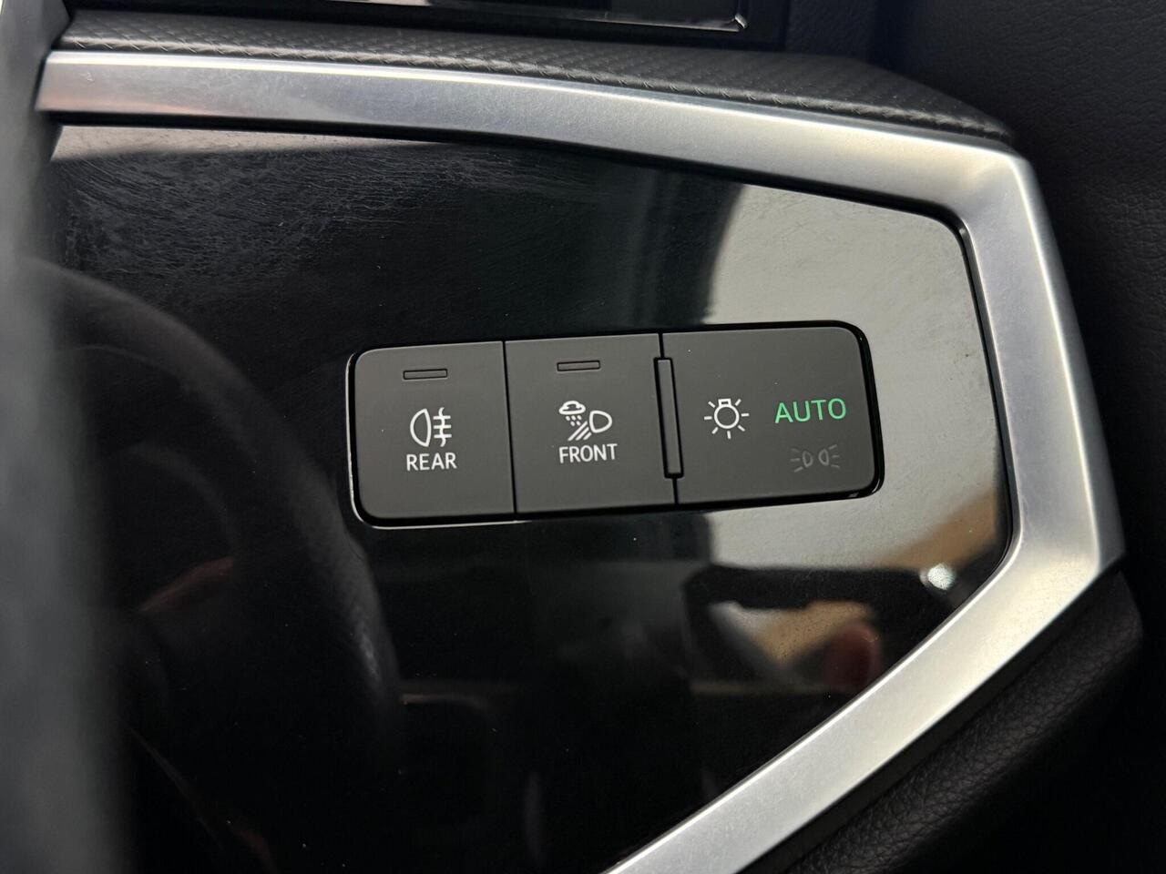 Audi Q3 thumbnail Misc Controls