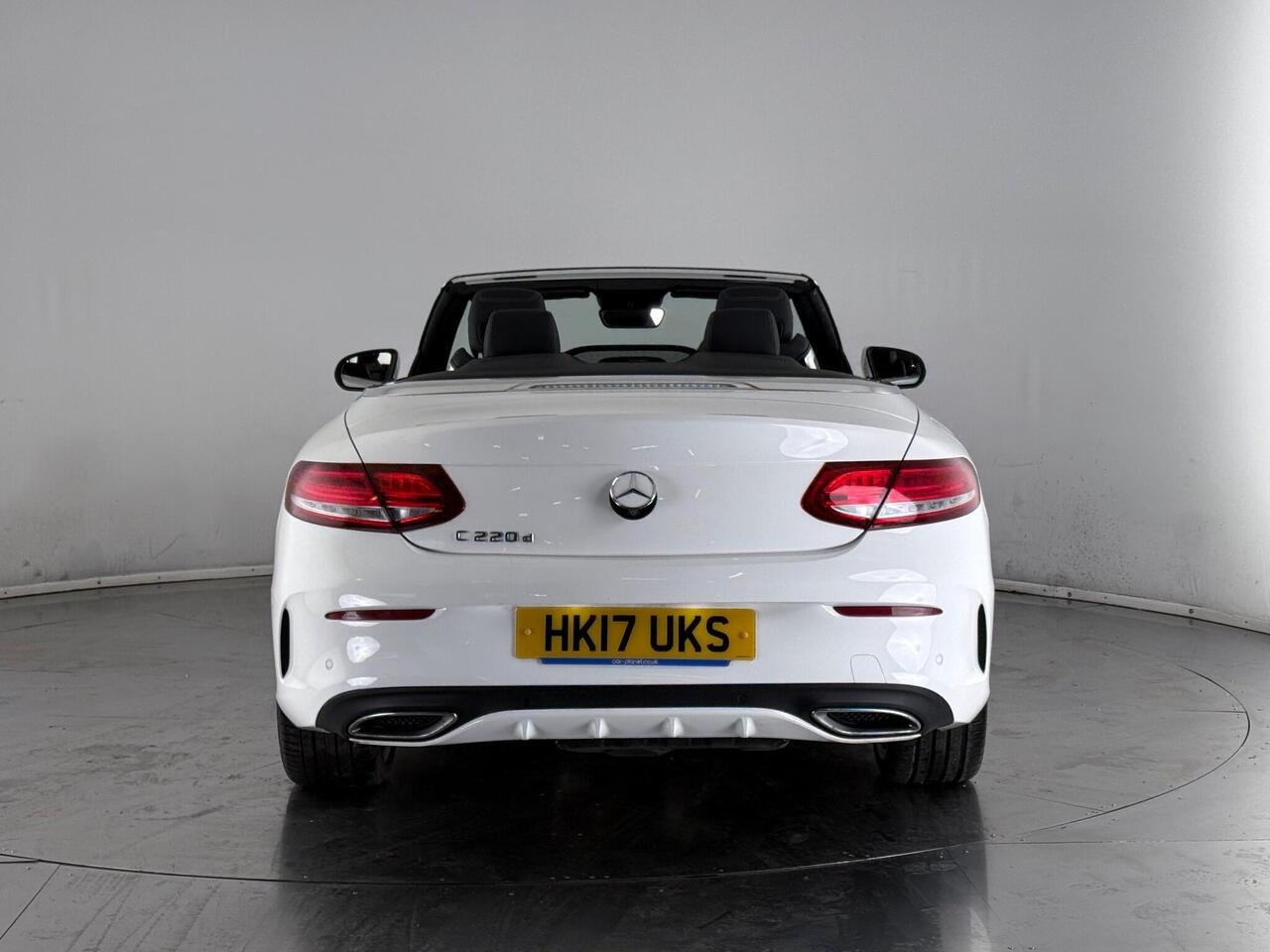 Mercedes-Benz C Class thumbnail Rear