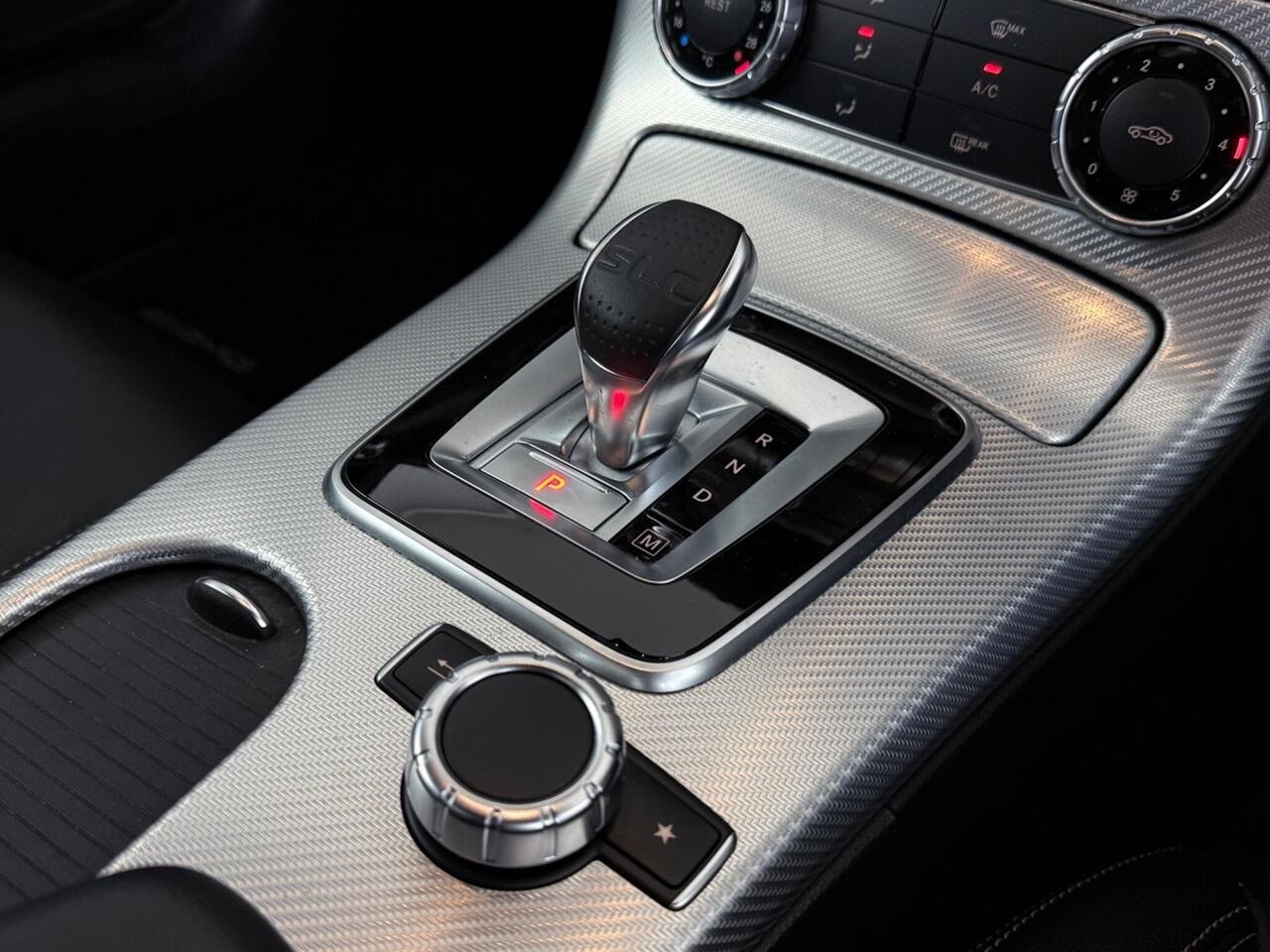 Mercedes-Benz SLC thumbnail Interior Front