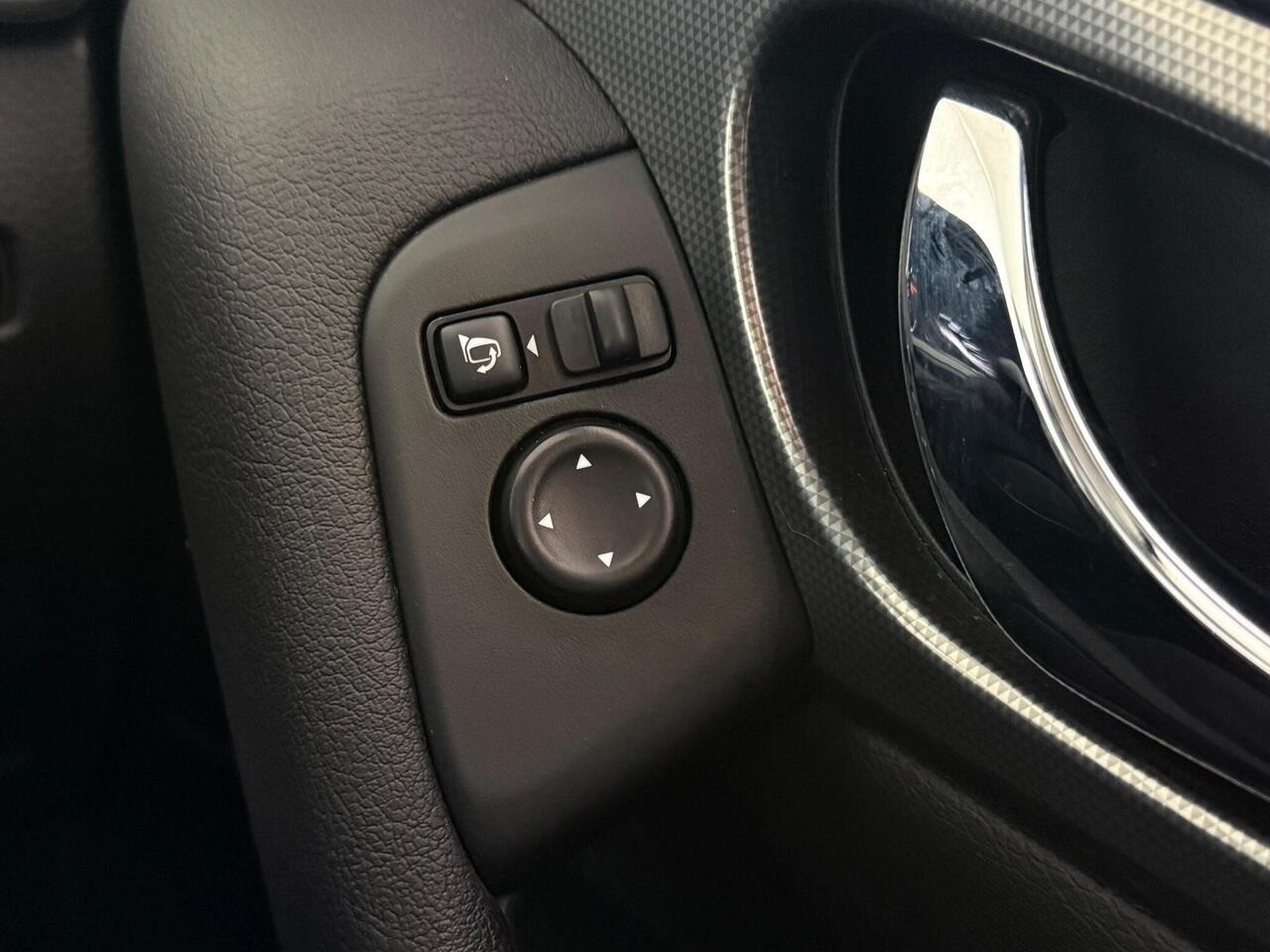Nissan Qashqai thumbnail Misc Controls