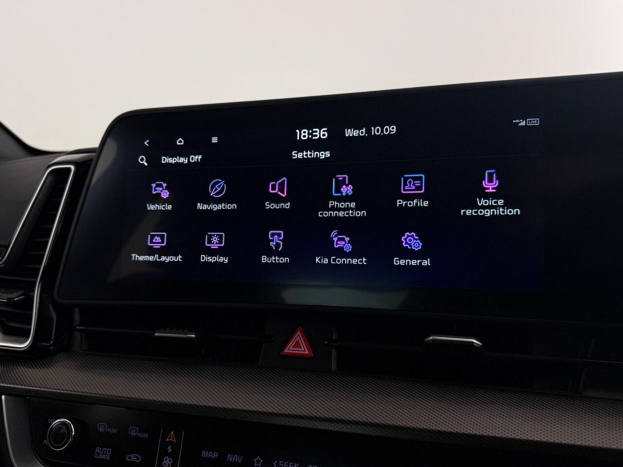 Kia Sportage thumbnail Infotainment System