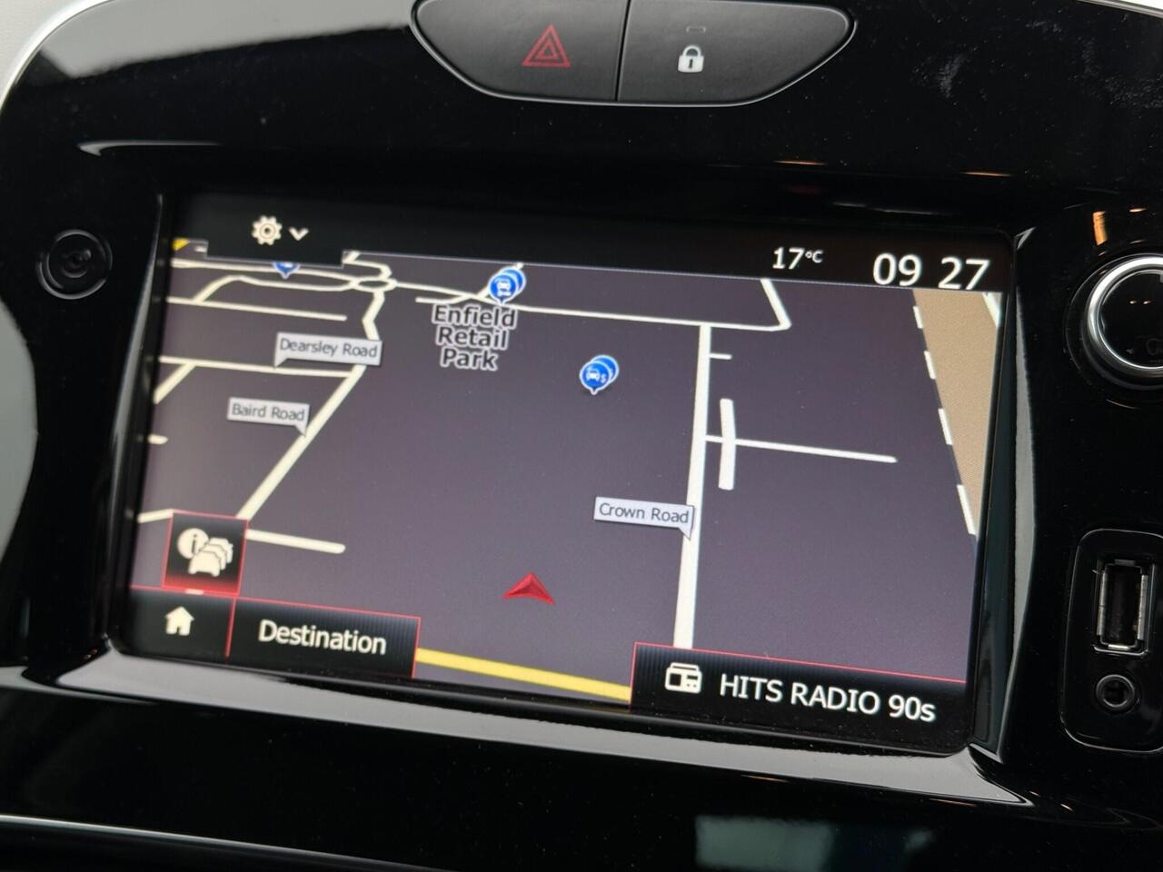 Renault Clio thumbnail Infotainment System