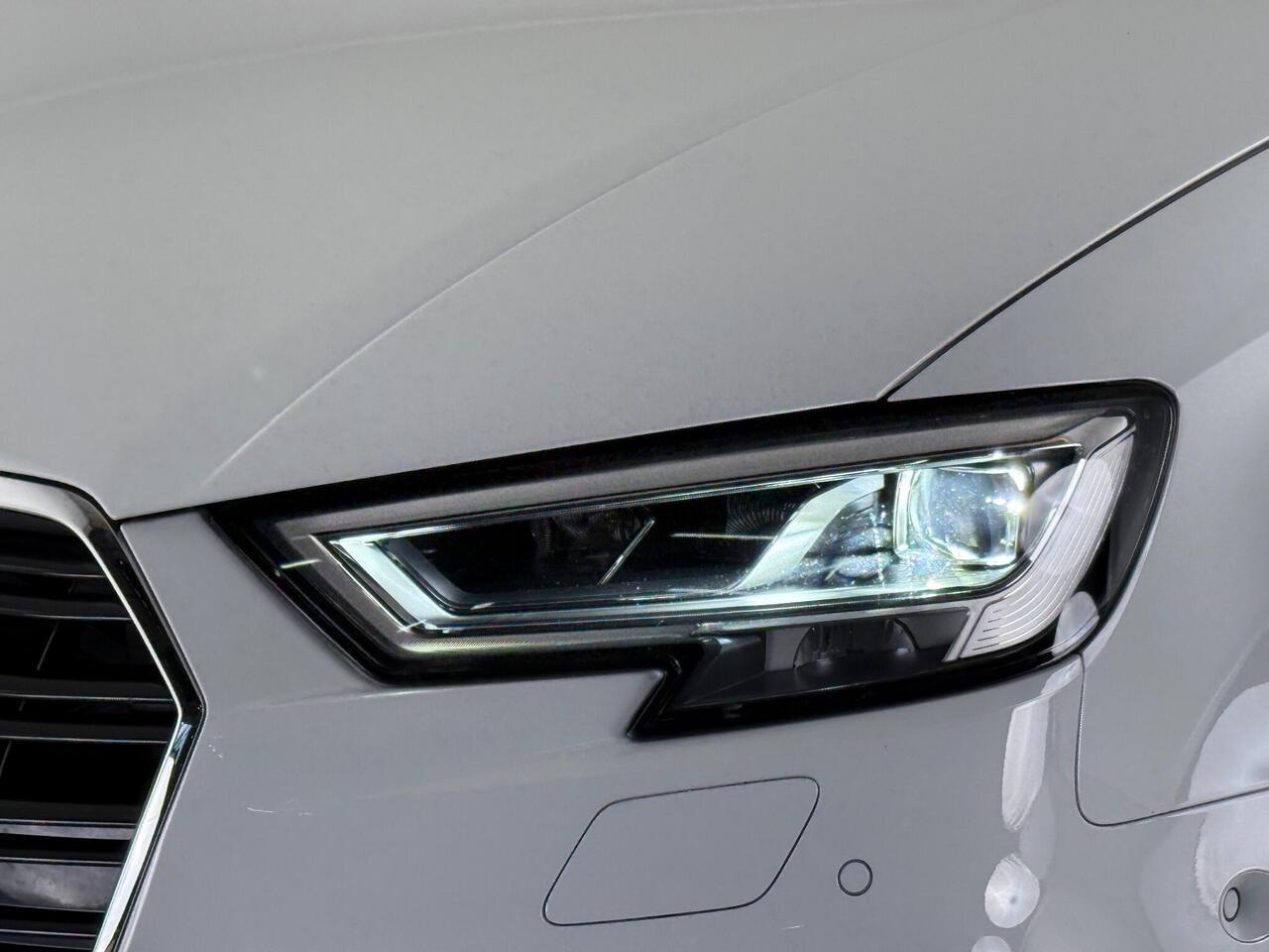 Audi A3 Cabriolet thumbnail Lights Front