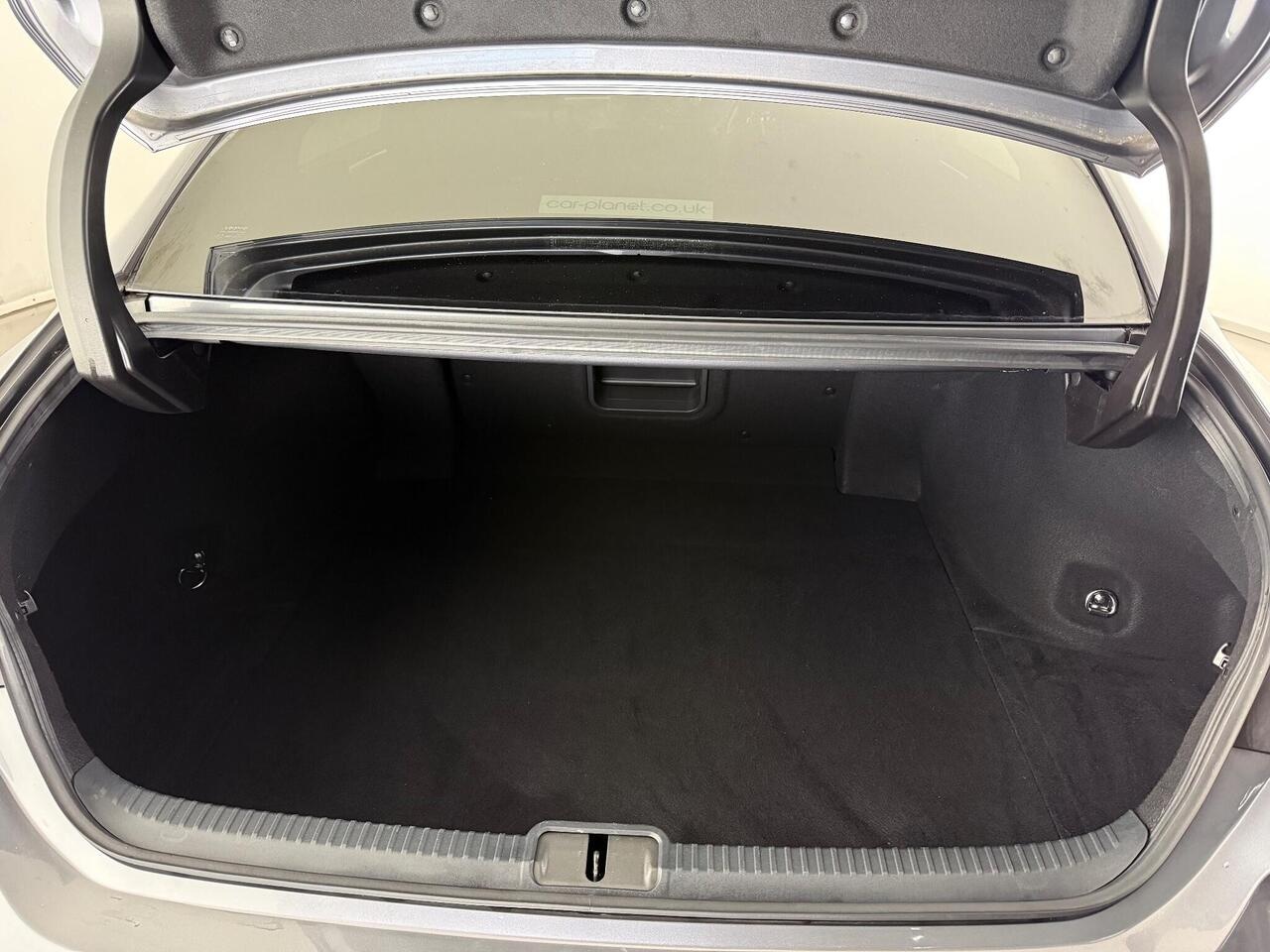 Lexus ES thumbnail Boot