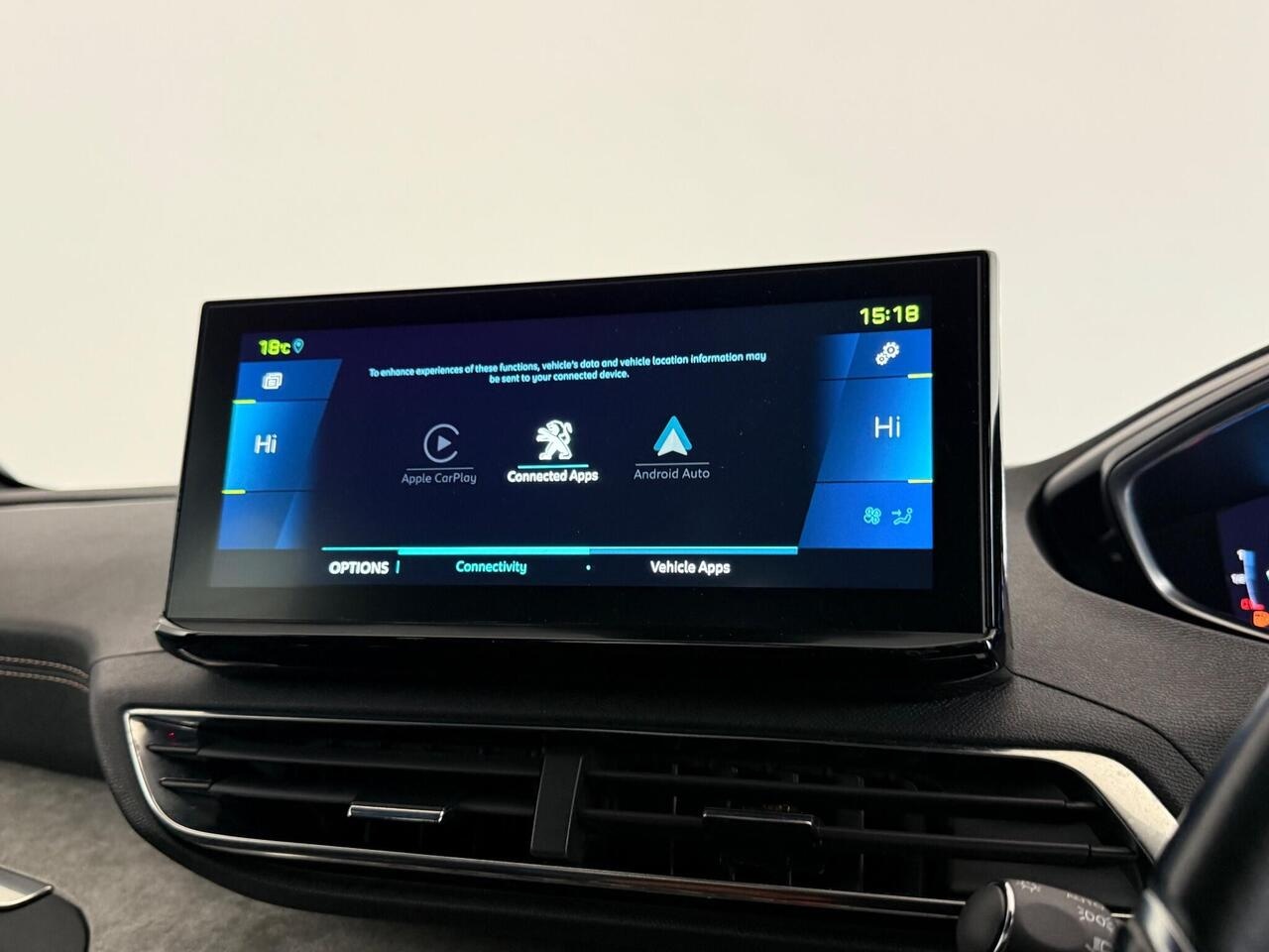 Peugeot 3008 thumbnail Infotainment System