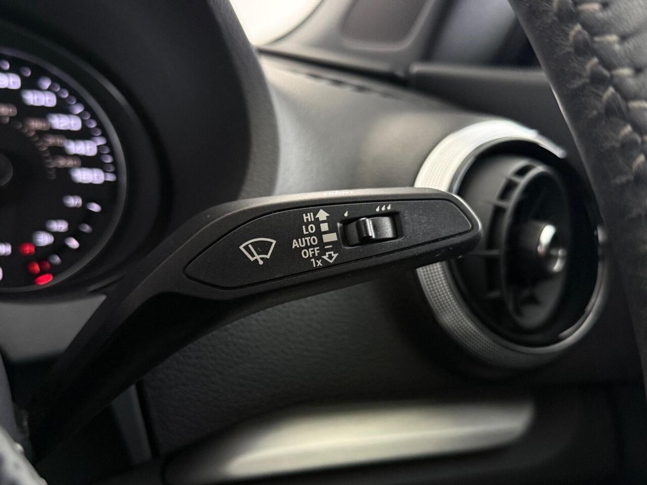 Audi A3 Cabriolet thumbnail Misc Controls