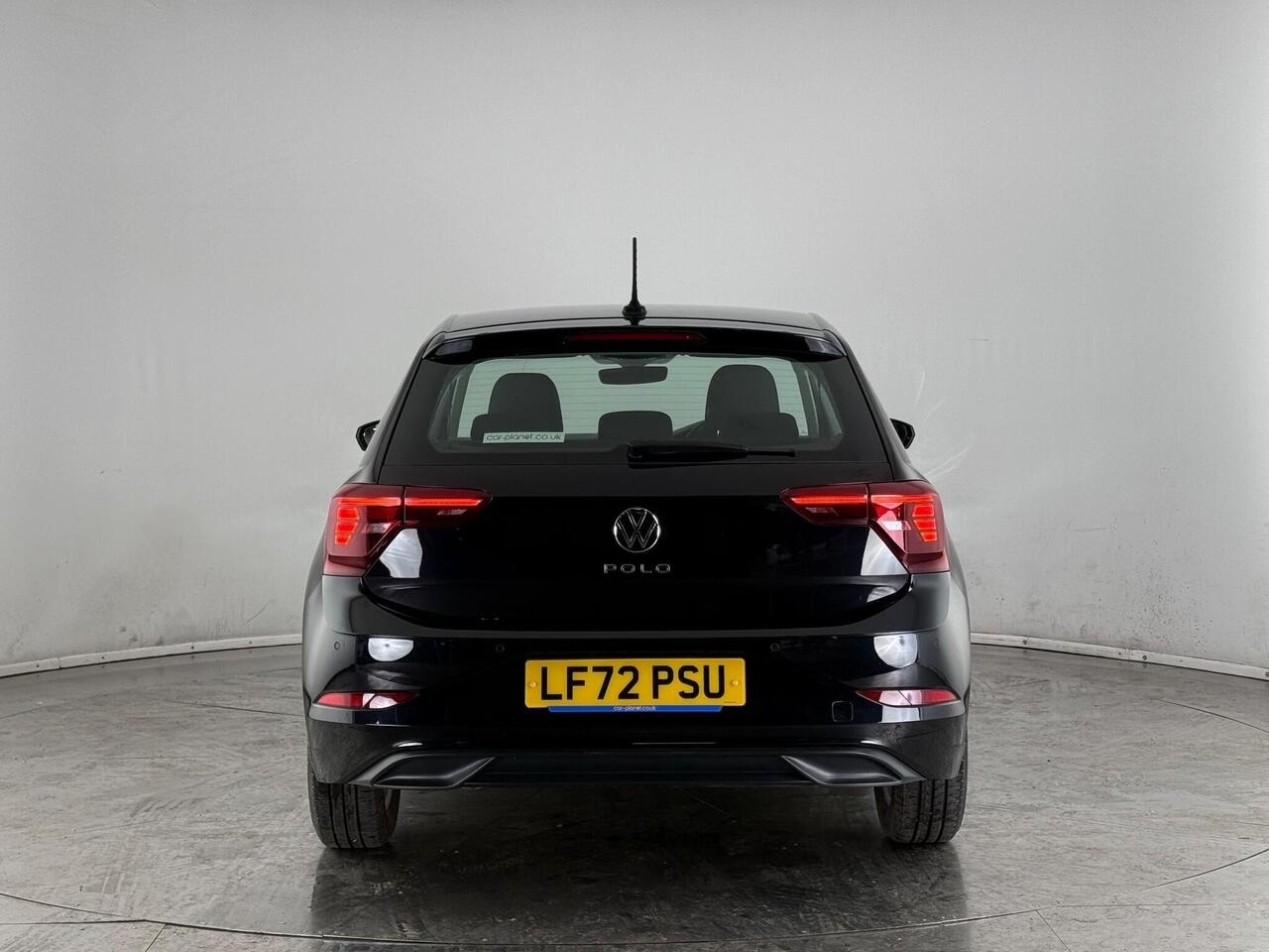 Volkswagen Polo thumbnail Rear