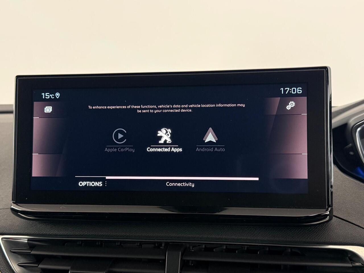 Peugeot 3008 thumbnail Infotainment System