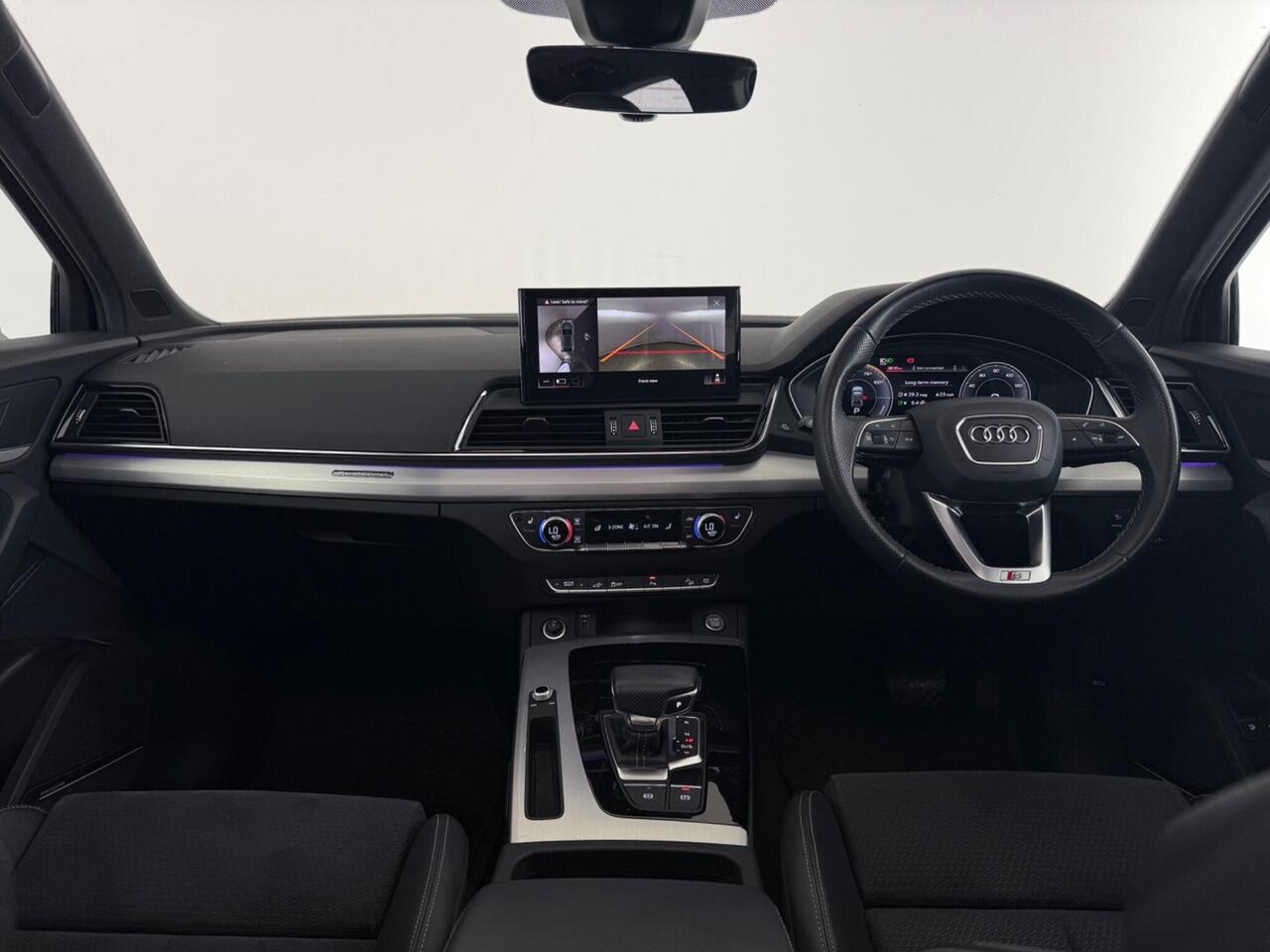 Audi Q5 thumbnail Interior Front