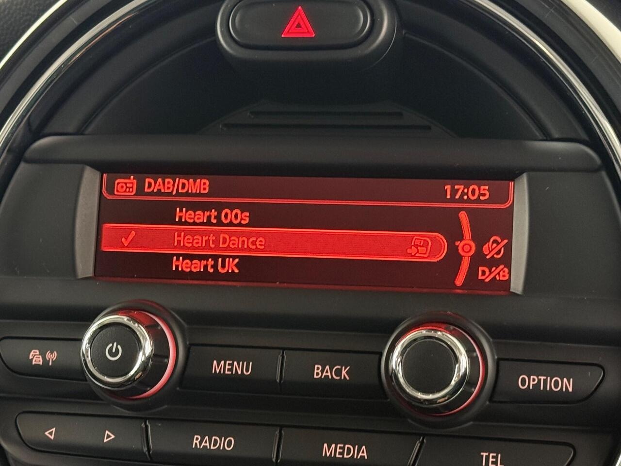 MINI Hatch thumbnail Infotainment System