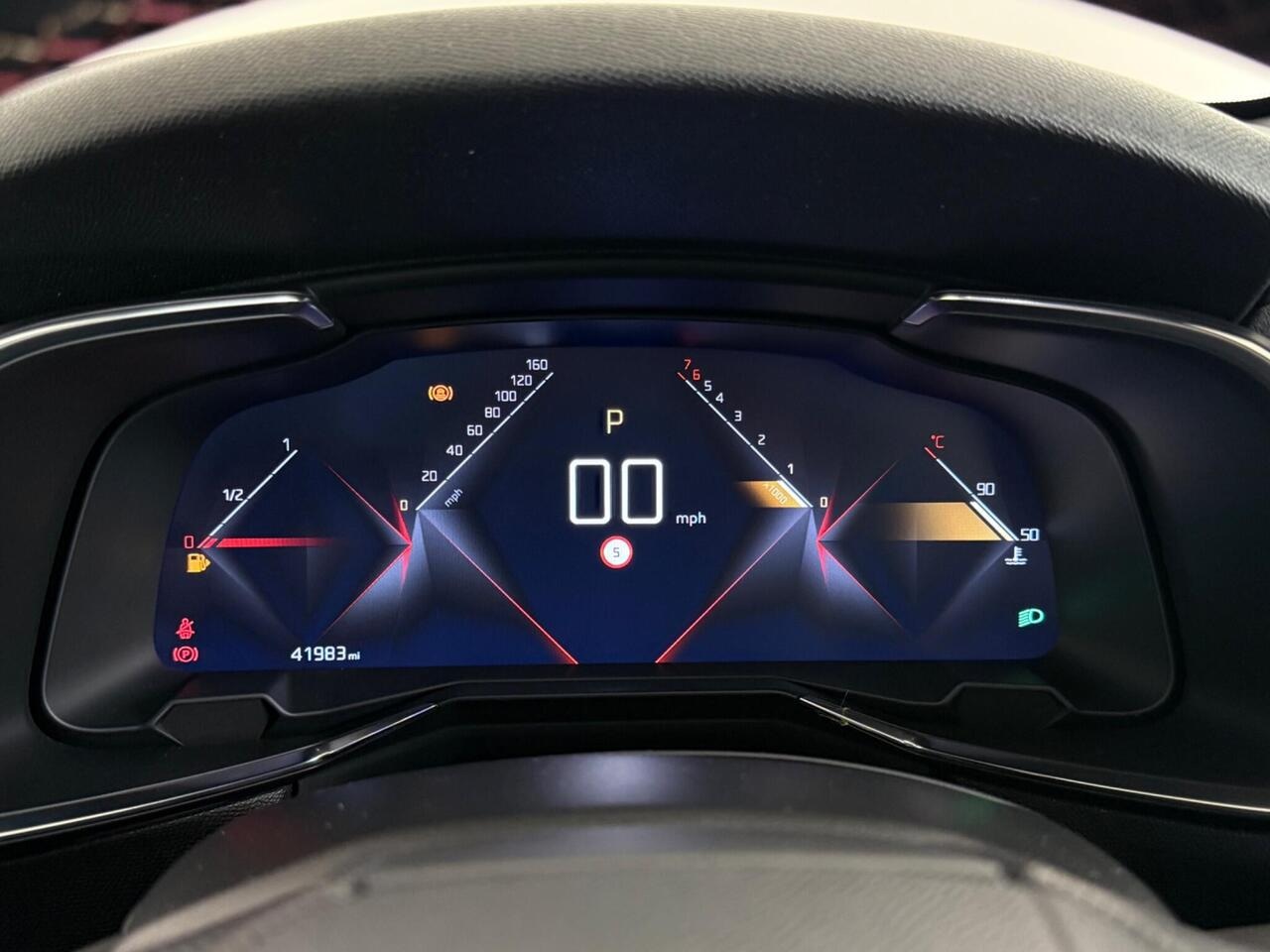 DS AUTOMOBILES DS 7 CROSSBACK thumbnail Driver Instruments
