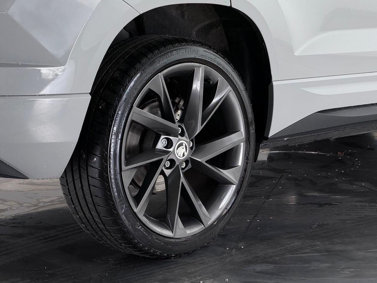 Skoda Karoq thumbnail Wheel