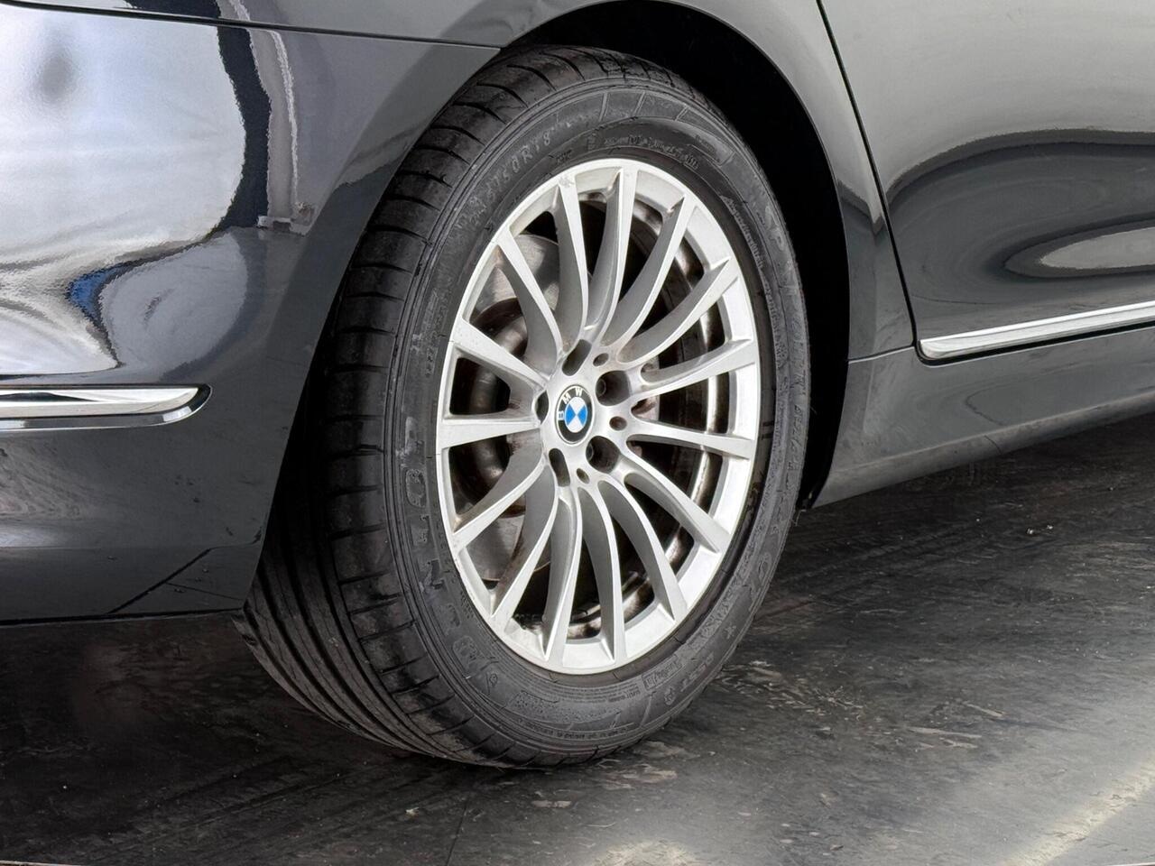 BMW 7 Series thumbnail Wheel