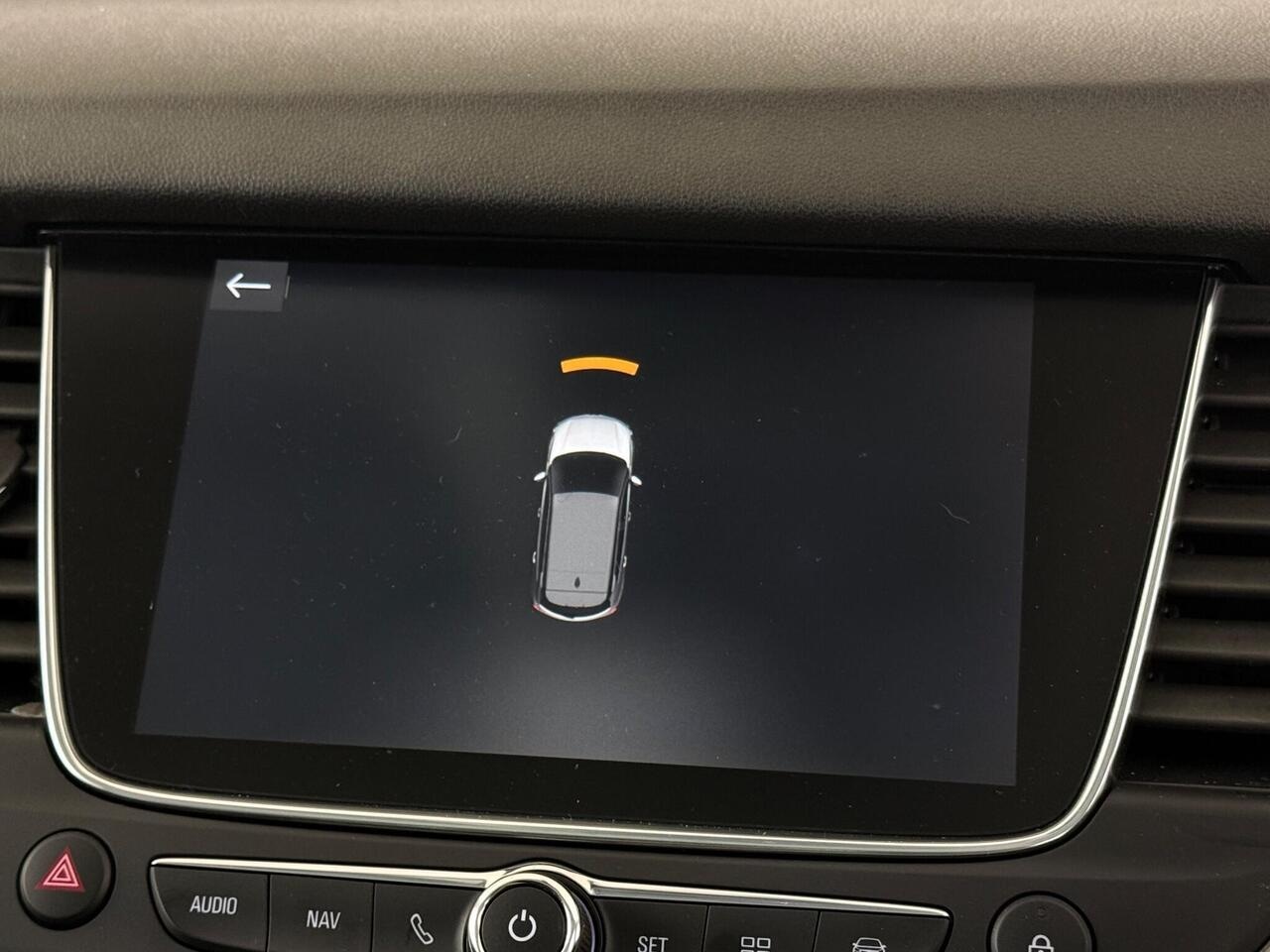 Vauxhall Grandland X thumbnail Infotainment System