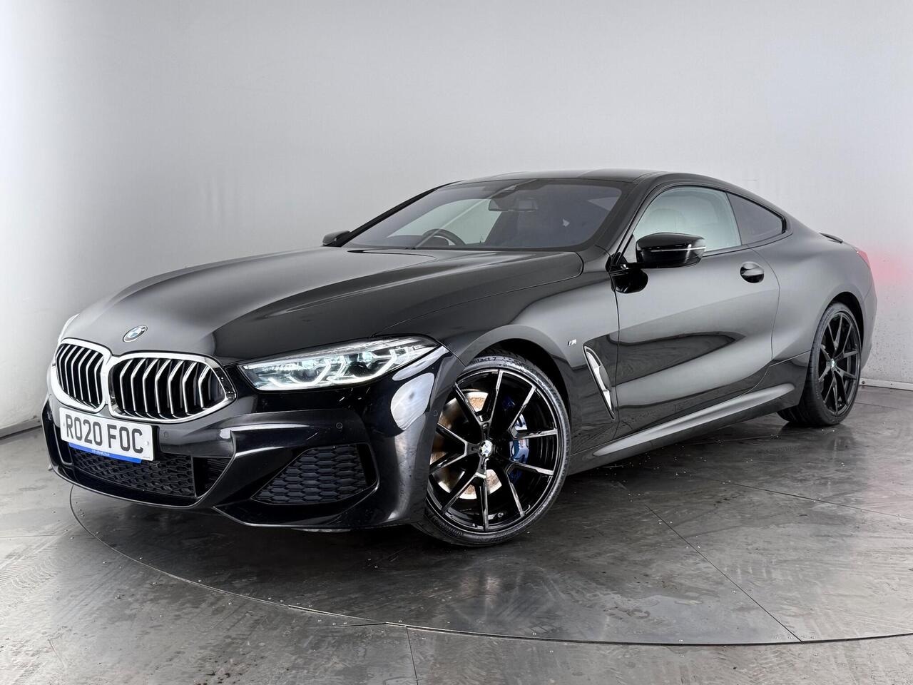 BMW 8 Series thumbnail Front Left