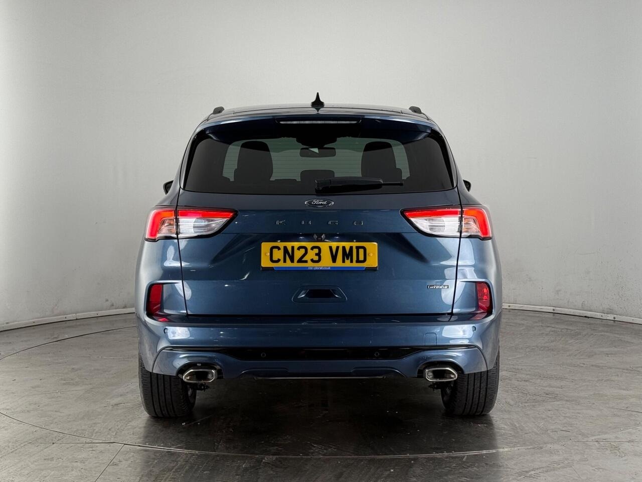 Ford Kuga thumbnail Rear