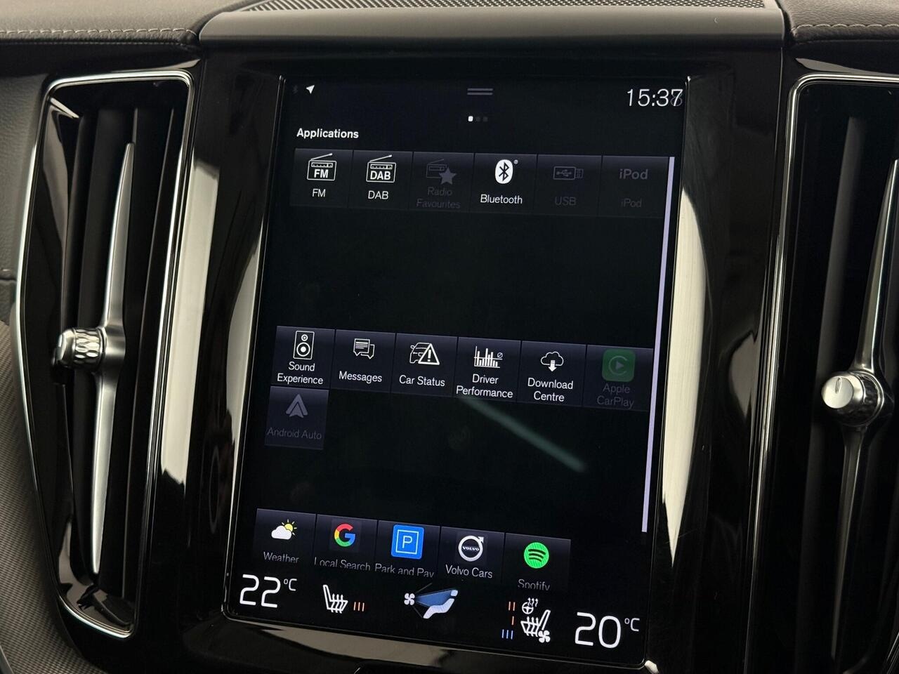Volvo XC60 thumbnail Infotainment System