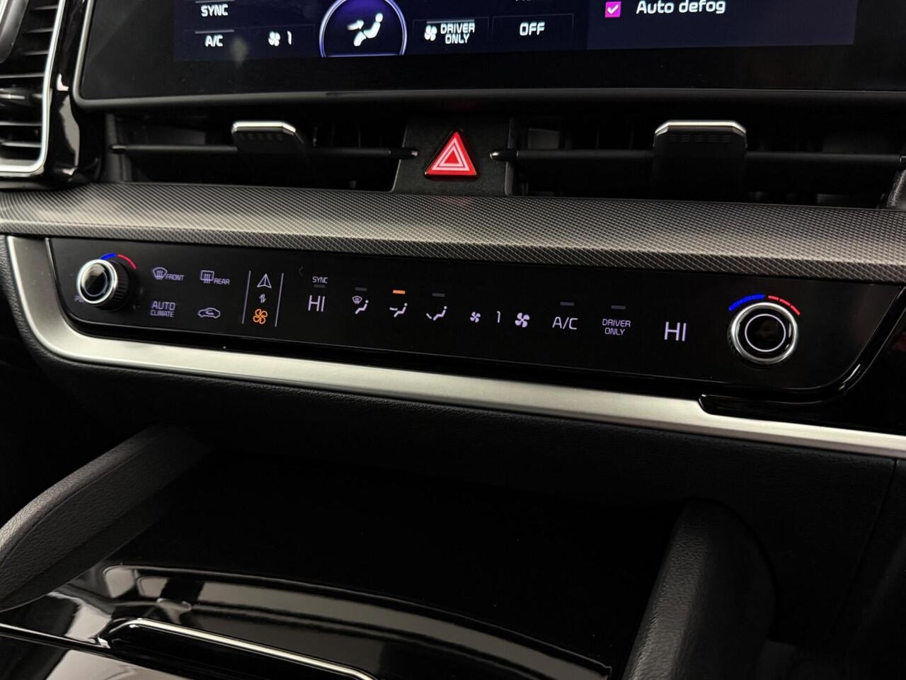 Kia Sportage thumbnail Infotainment System