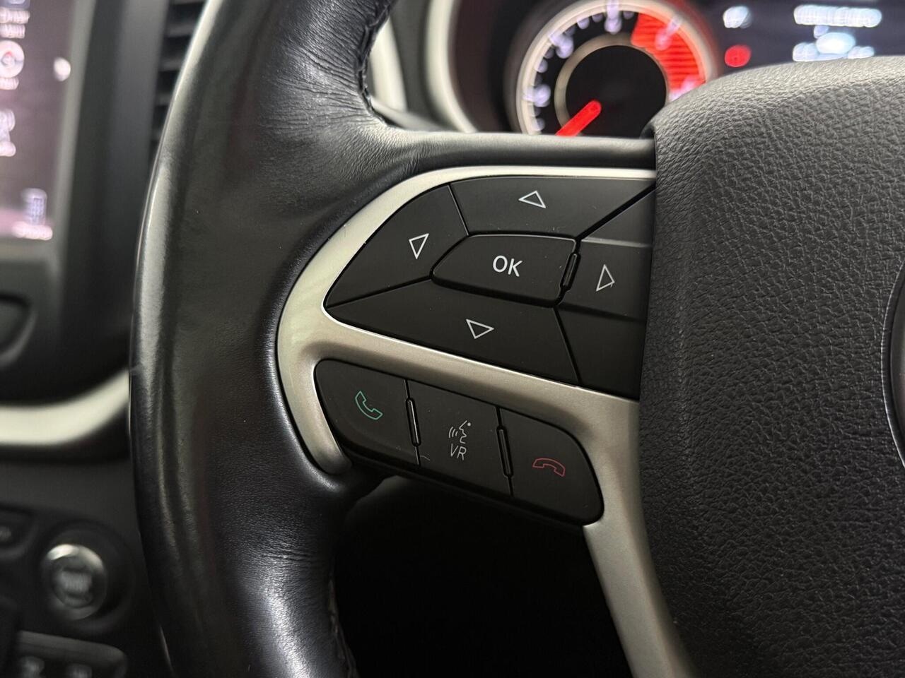 Jeep Cherokee thumbnail Misc Controls