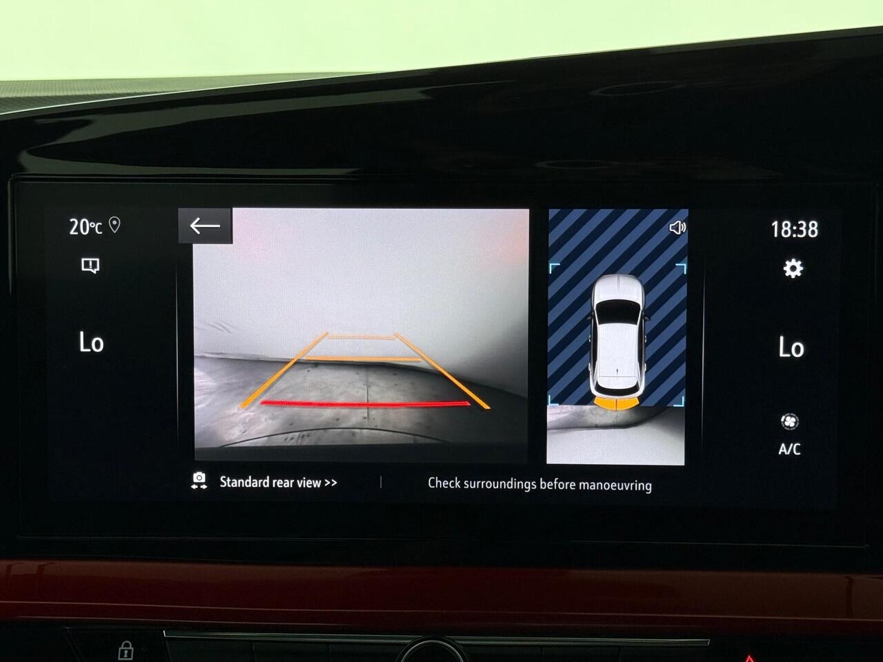 Vauxhall Mokka thumbnail Infotainment System