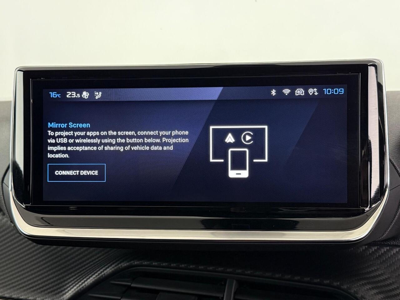 Peugeot 2008 thumbnail Infotainment System