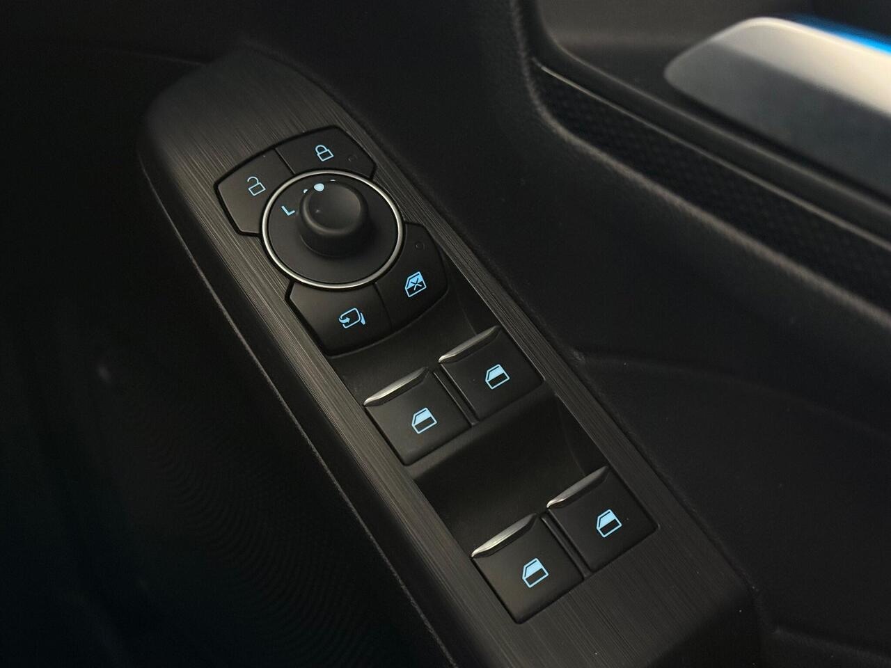 Ford Kuga thumbnail Misc Controls