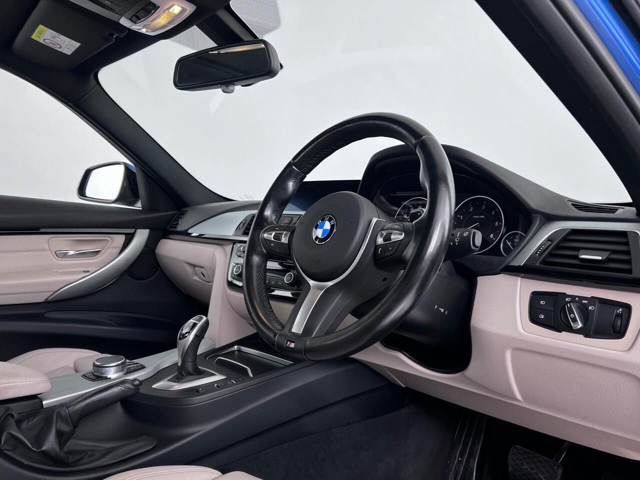 BMW 3 Series thumbnail Interior Front
