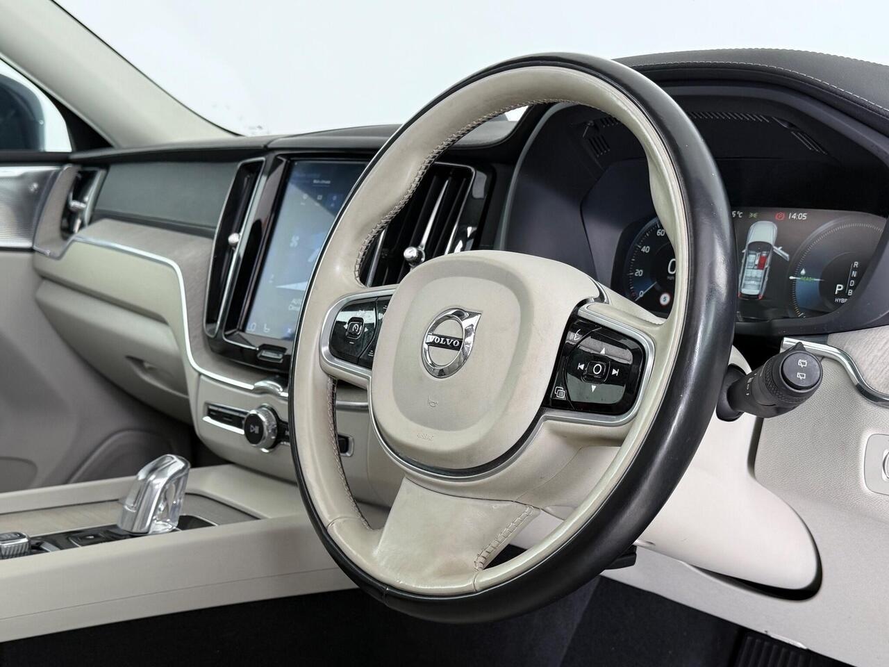 Volvo XC60 thumbnail Interior Front