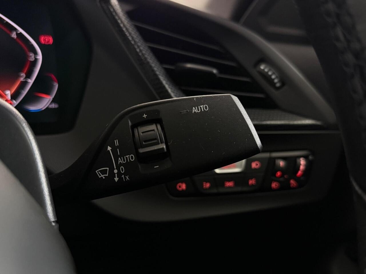 BMW 2 Series Gran Coupe thumbnail Misc Controls