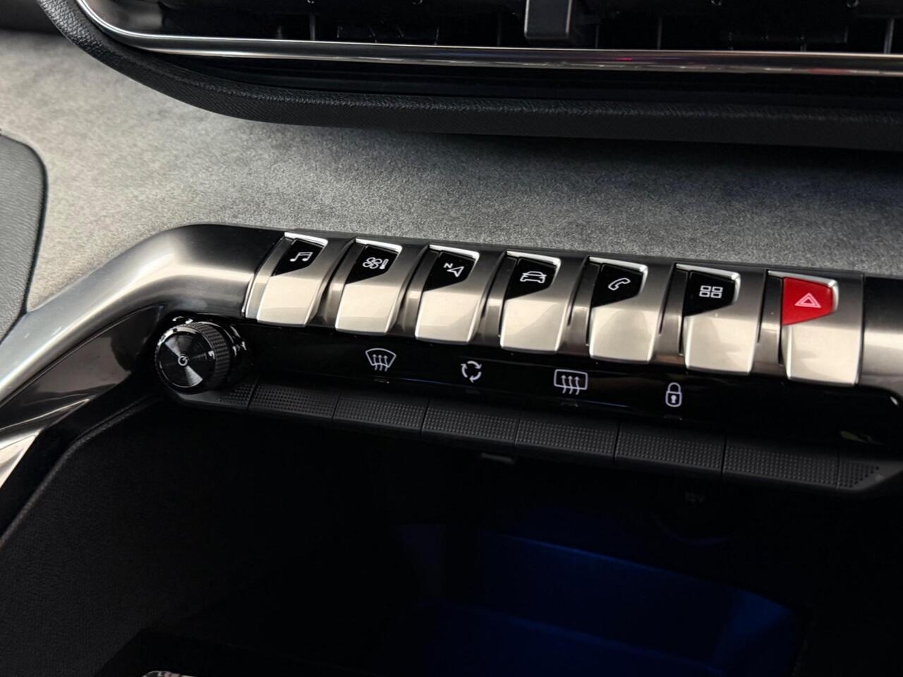 Peugeot 3008 thumbnail Misc Controls